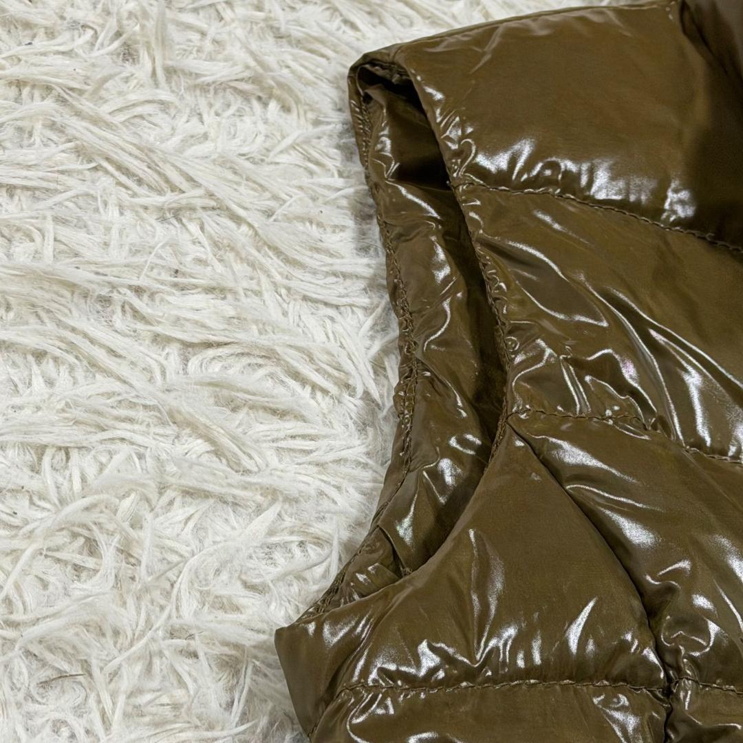 15507✨MONCLER ダウンベスト/0/ナイロン カーキ ワッペン