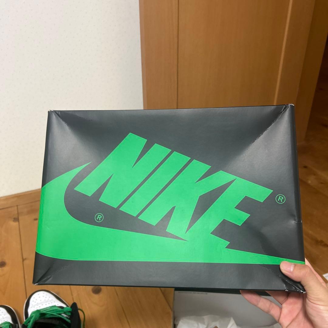 Nike エアジョーダン1 ハイカットスニーカー ブラック/グリーン