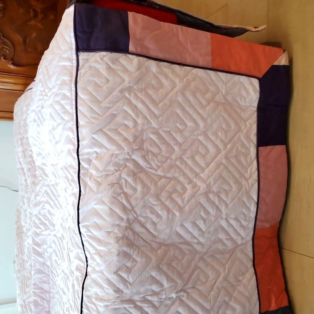 ベッドカバー未使用