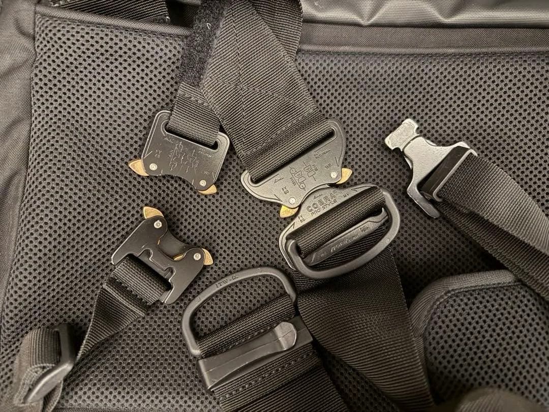 バッグ NXL MESSENGER S TECH LINE BLACK