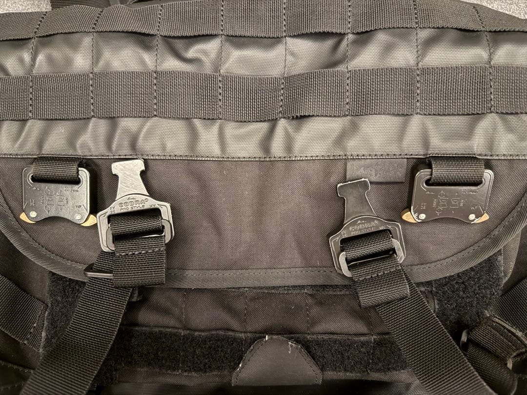 バッグ NXL MESSENGER S TECH LINE BLACK