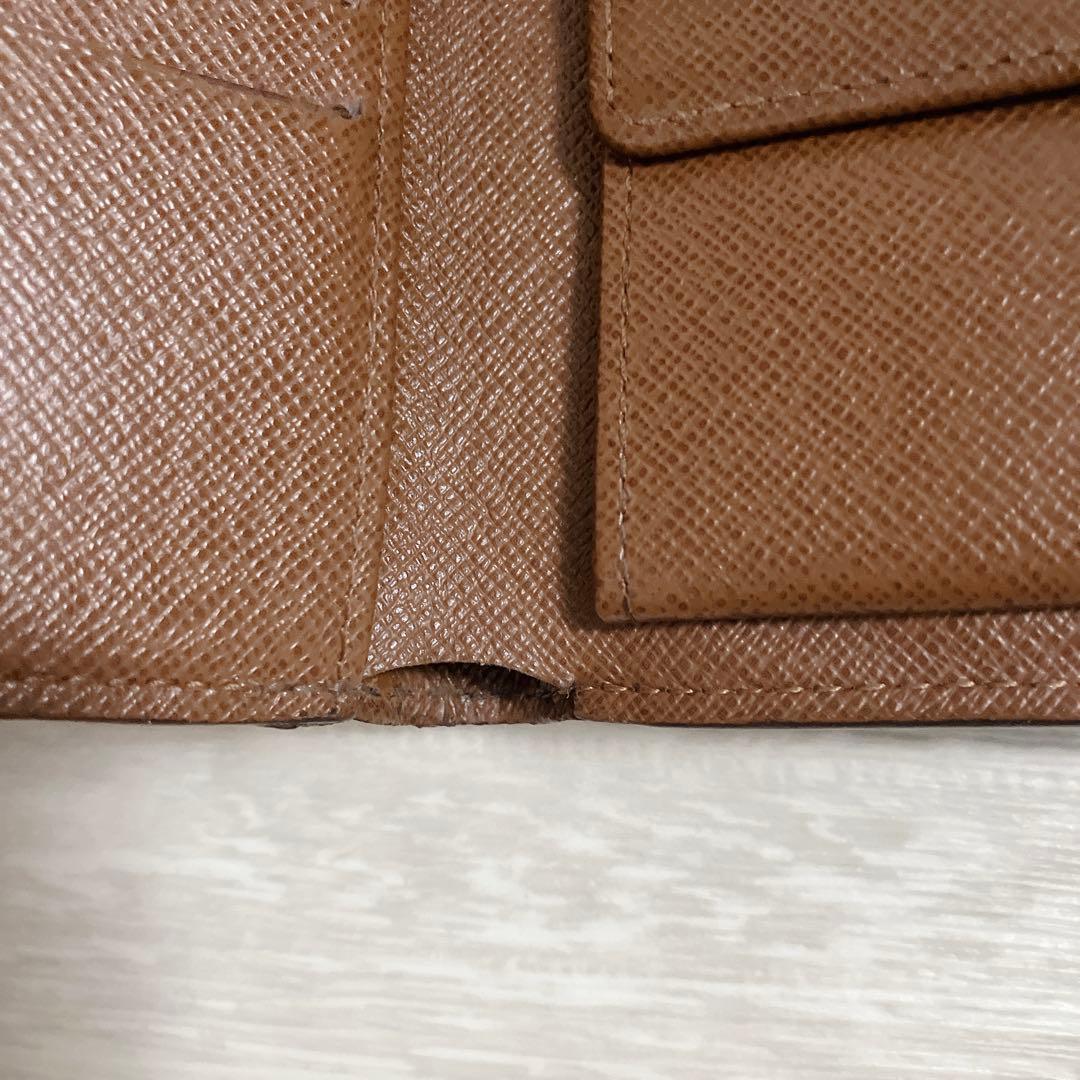 ルイヴィトン 二つ折り財布 ポルトフォイユマルコ おまけ長財布