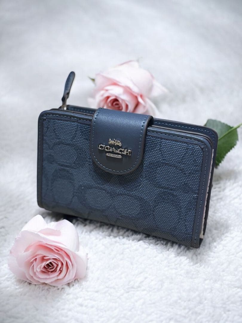 《新品》COACH 二つ折り財布