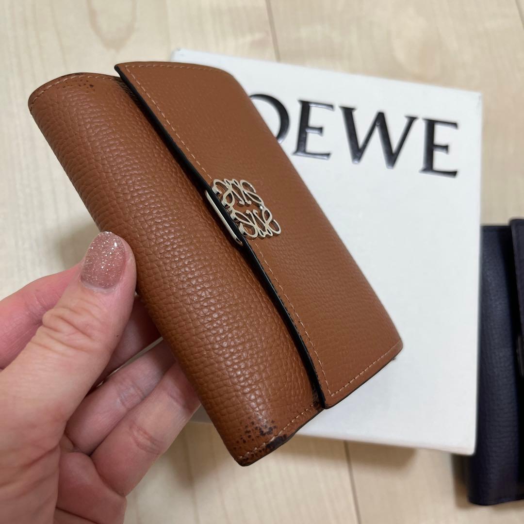 LOEWE ブラウン三つ折り財布