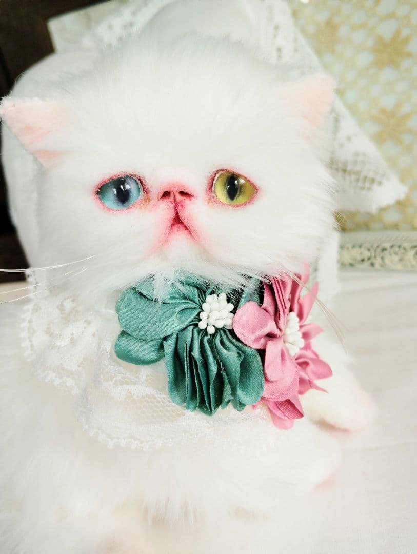 オッドアイ♡真っ白子猫ちゃん♡アートドール♡ぬいぐるみ♡