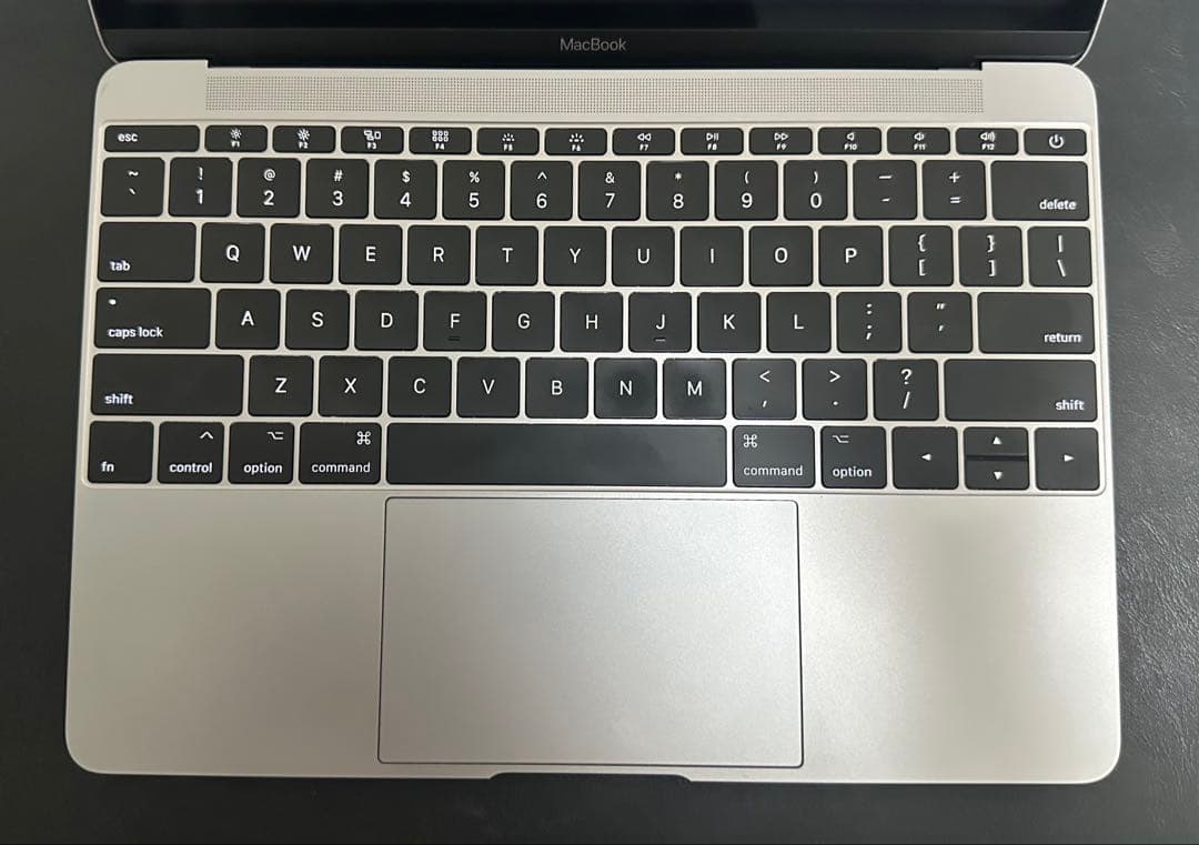 Apple MacBook 12インチ 2017 i7 16gb 512g US