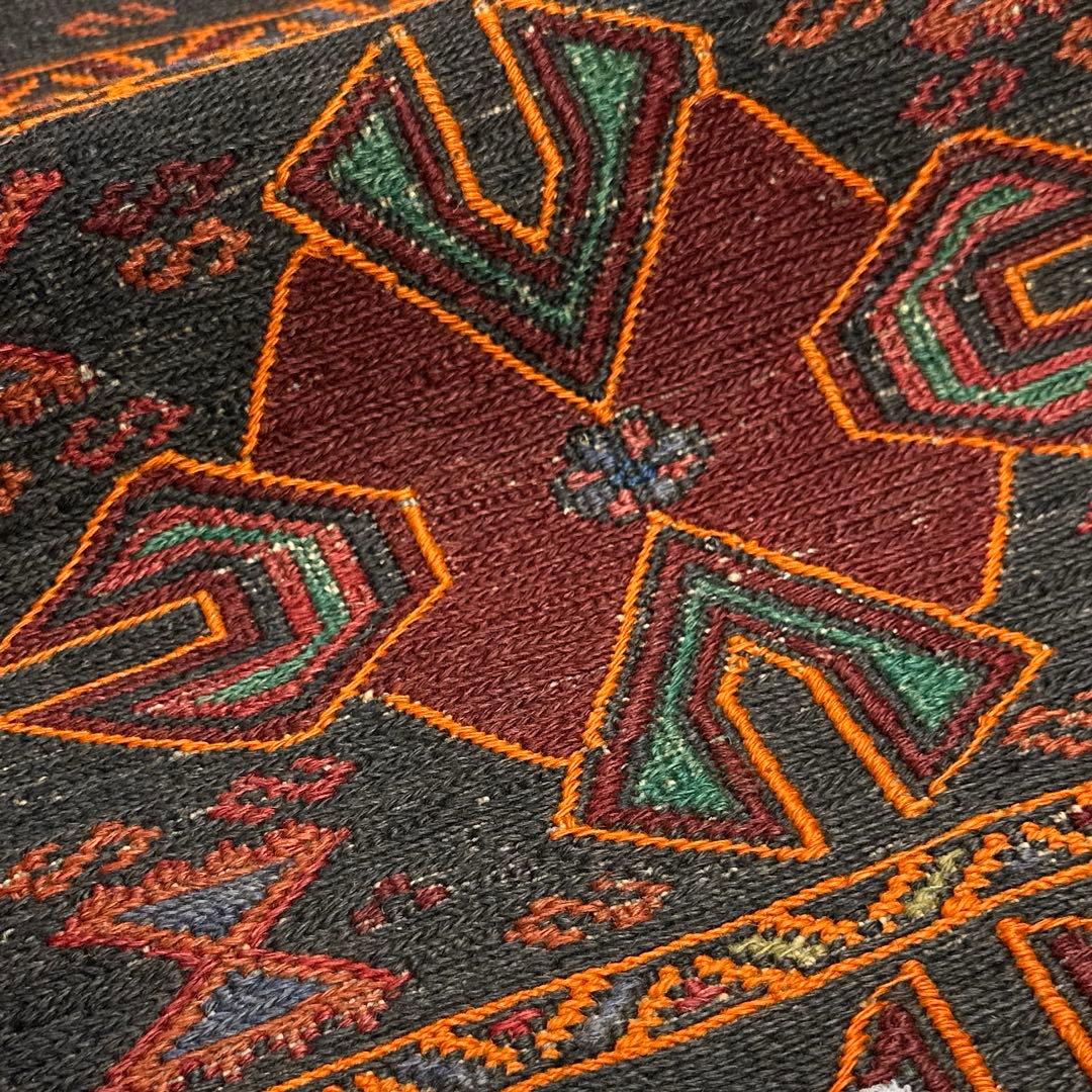 手織りキリムユニークデザインヴィンテージ ラグ118cmx191cm