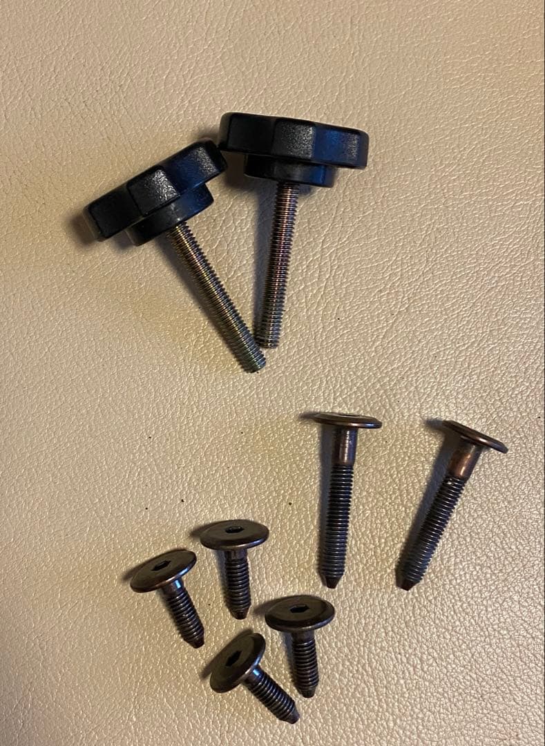 座位保持椅子　バンビーナチェア　М 赤　替えパーツ付き