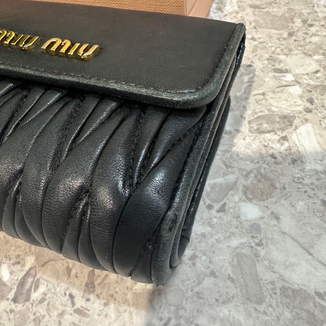 miu miu ミュウミュウ マテラッセ 三つ折り財布 ブラック