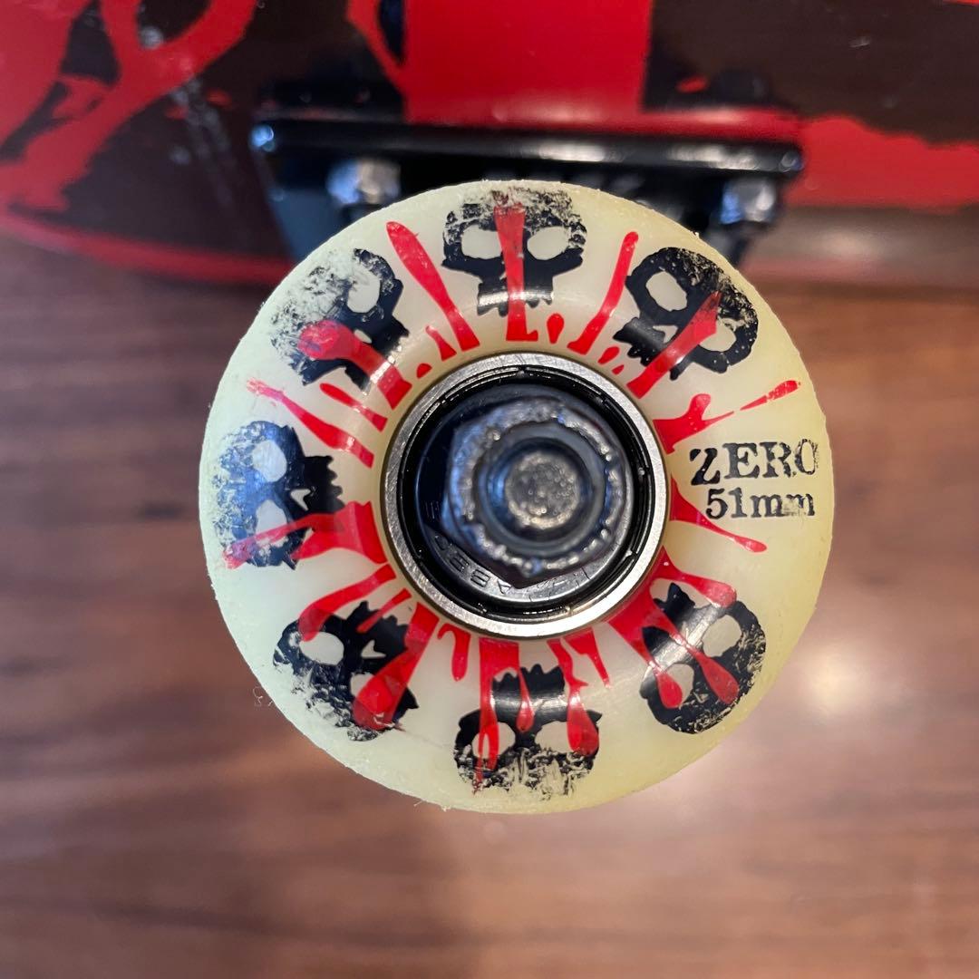 ZERO ゼロ　スケートボード　スケボー　コンプリート　7.75