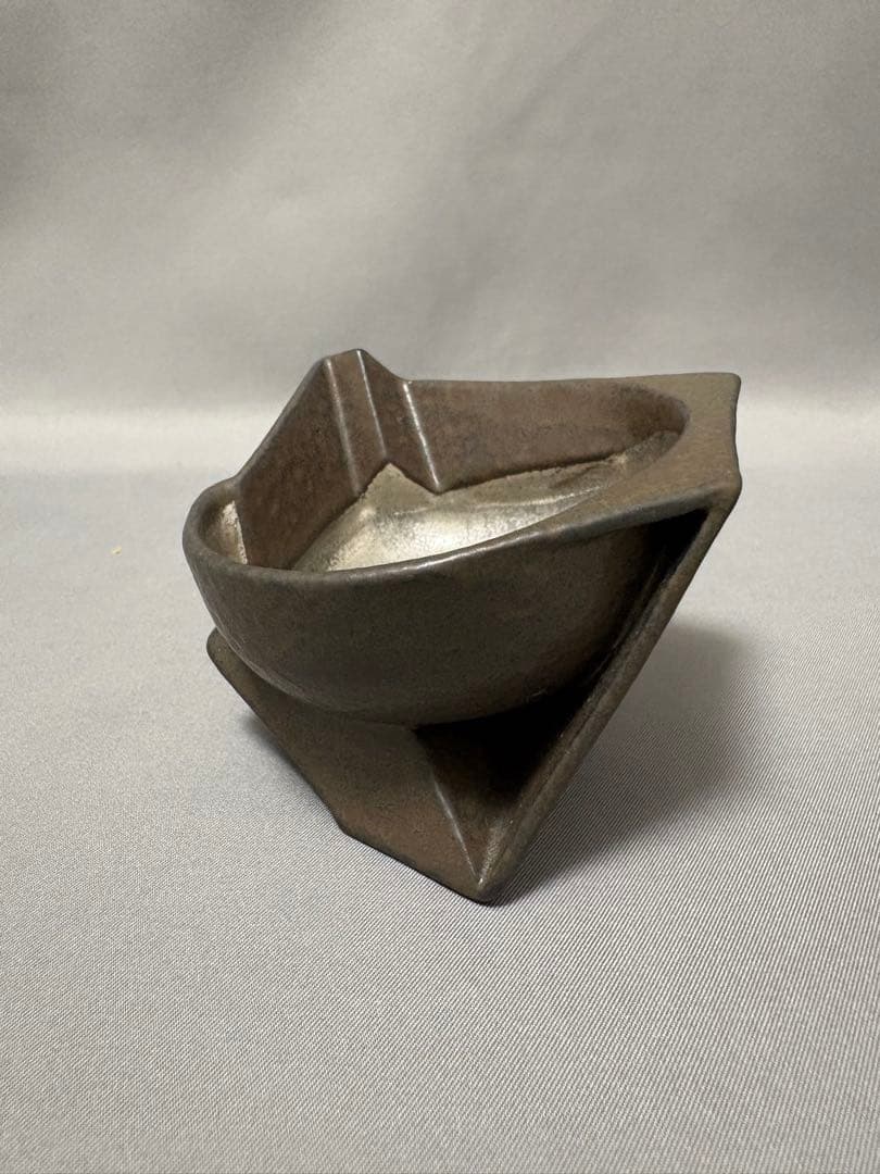 山下幾太郎　鉄黒プラチナ彩幾何ぐい呑