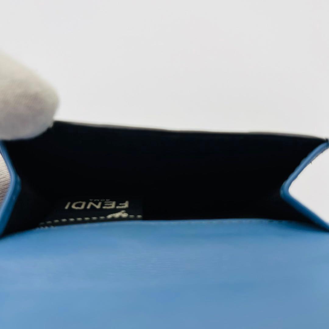 【極美品】FENDI フェンディ 三つ折り財布 コンパクトF バイカラー ズッカ