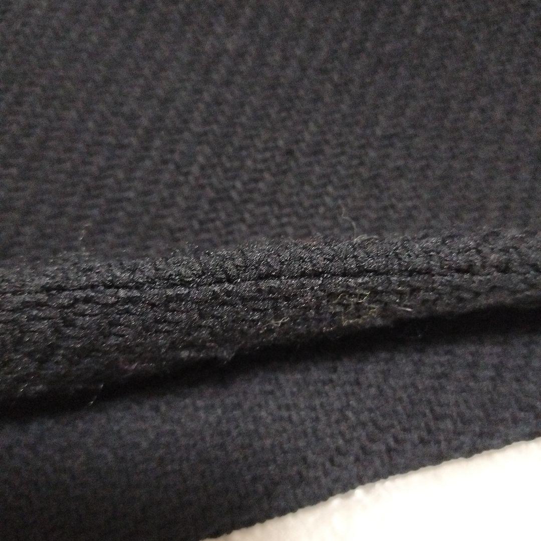 PEARLYGATES厚手のブラックスカートスリットデザイン1
