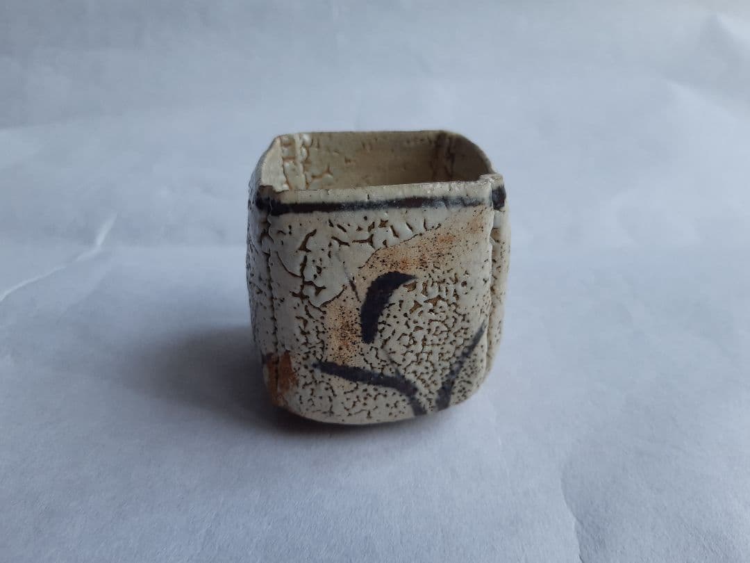 志野　向付
