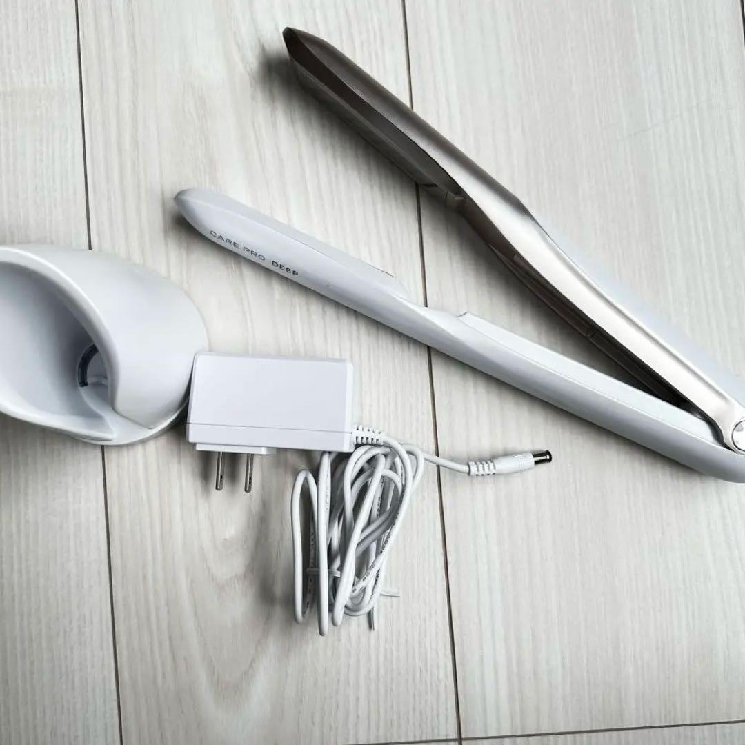 CARE PRO DEEP 美顔器 ホワイト 充電器付