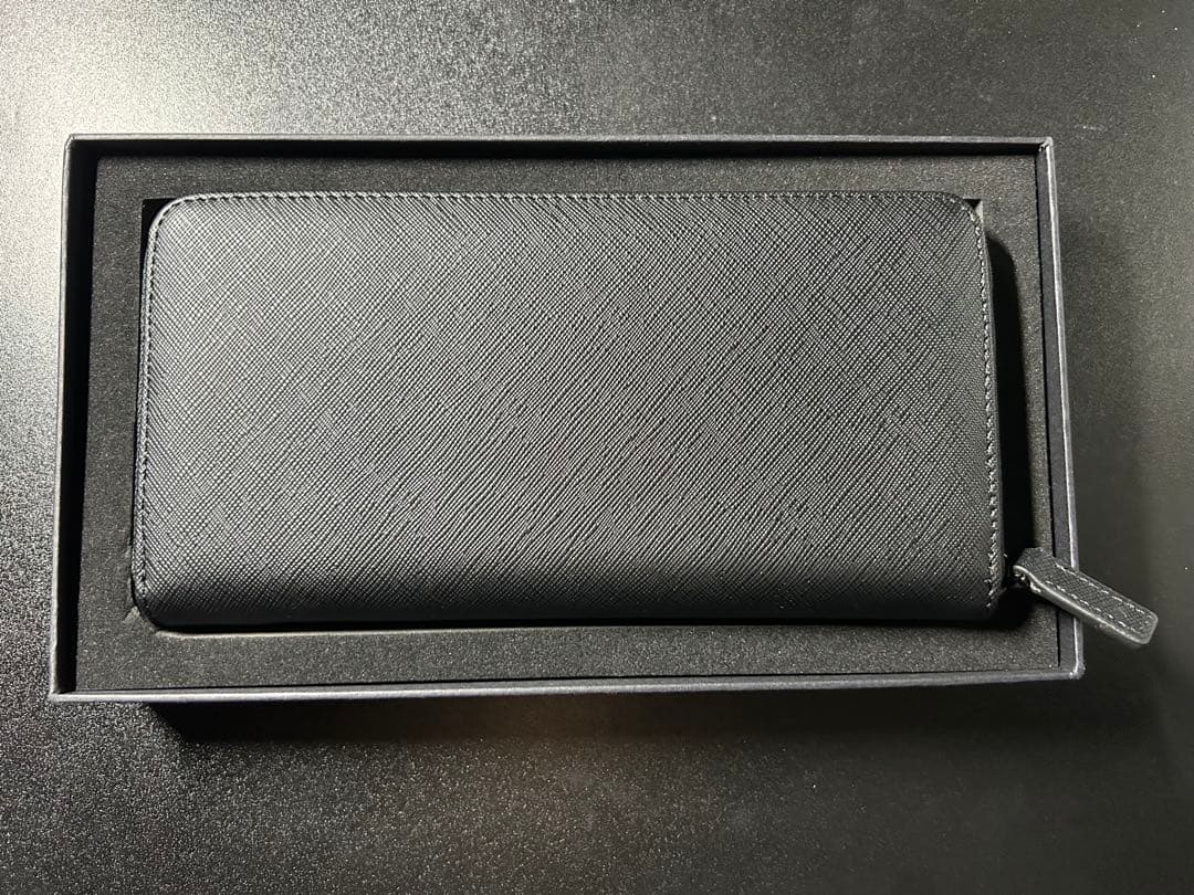 MIA　⭐️値下げ中⭐️ BLVCK PARIS メンズ 長財布