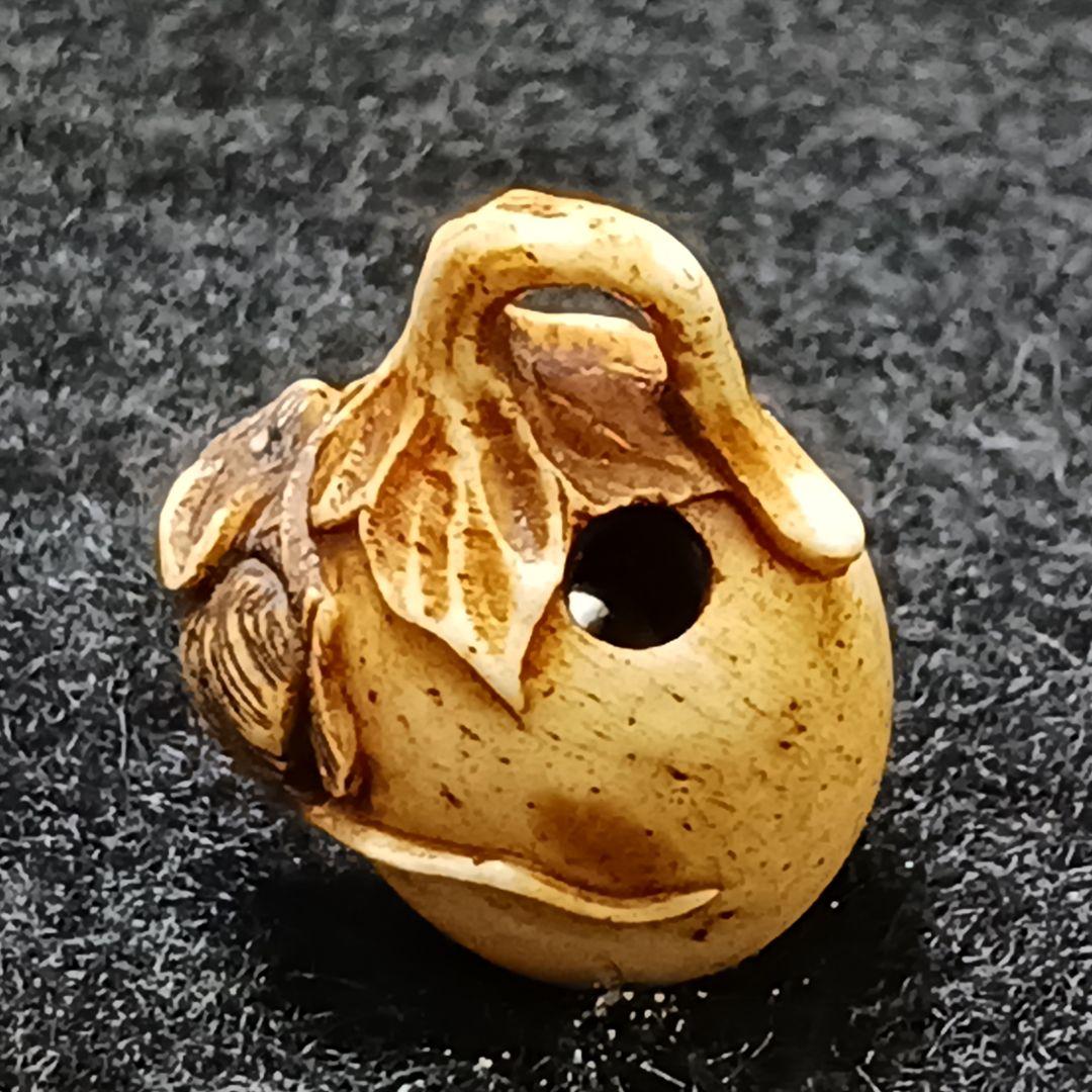 X115-5 江戸期 超極小細工 鼠茄子根付 提物　ひ