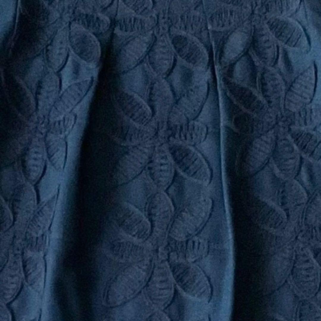 ★シビラ★花柄コード刺繍ウールタックスカート　黒色　ふんわりデザイン　新品未使用