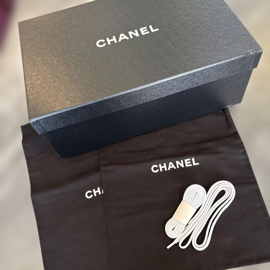 美品☆CHANEL24Cクルーズホワイトスニーカーサイズ35