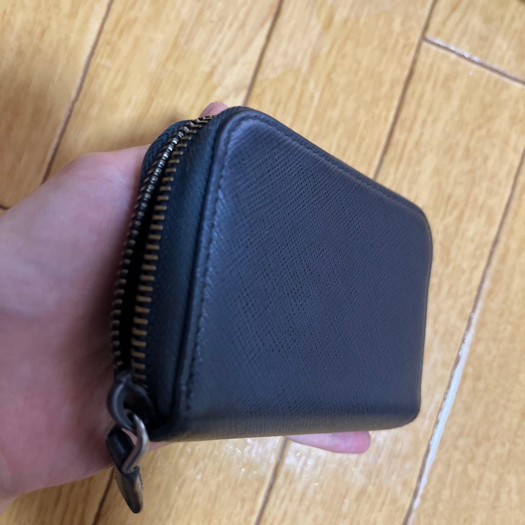 最終値下げ PRADA ネイビー レザー ケース