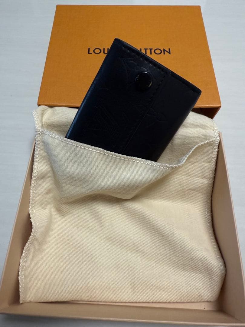 Louis Vuitton ディスカバリー　モノグラムシャドウ　中古　ヴィトン