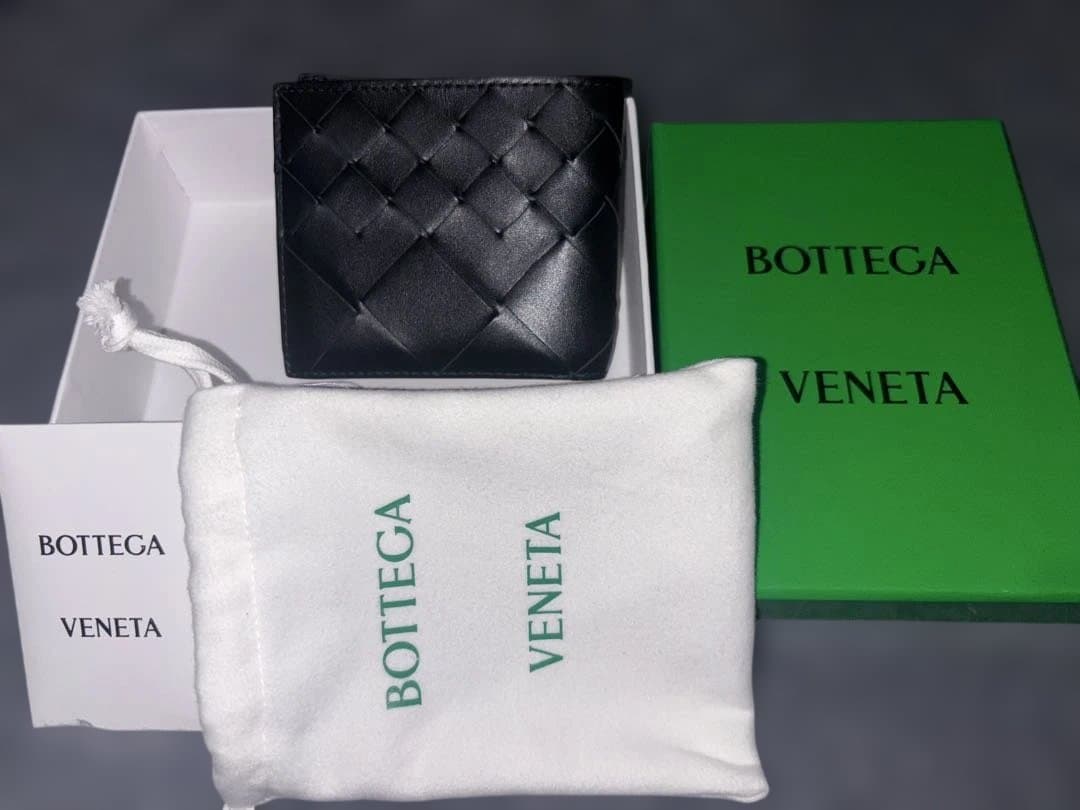 【新品】ボッテガヴェネタBottega Veneta パース付き二つ折り