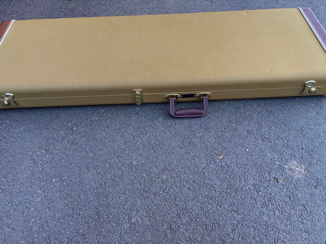 FENDER ベース ハードケース