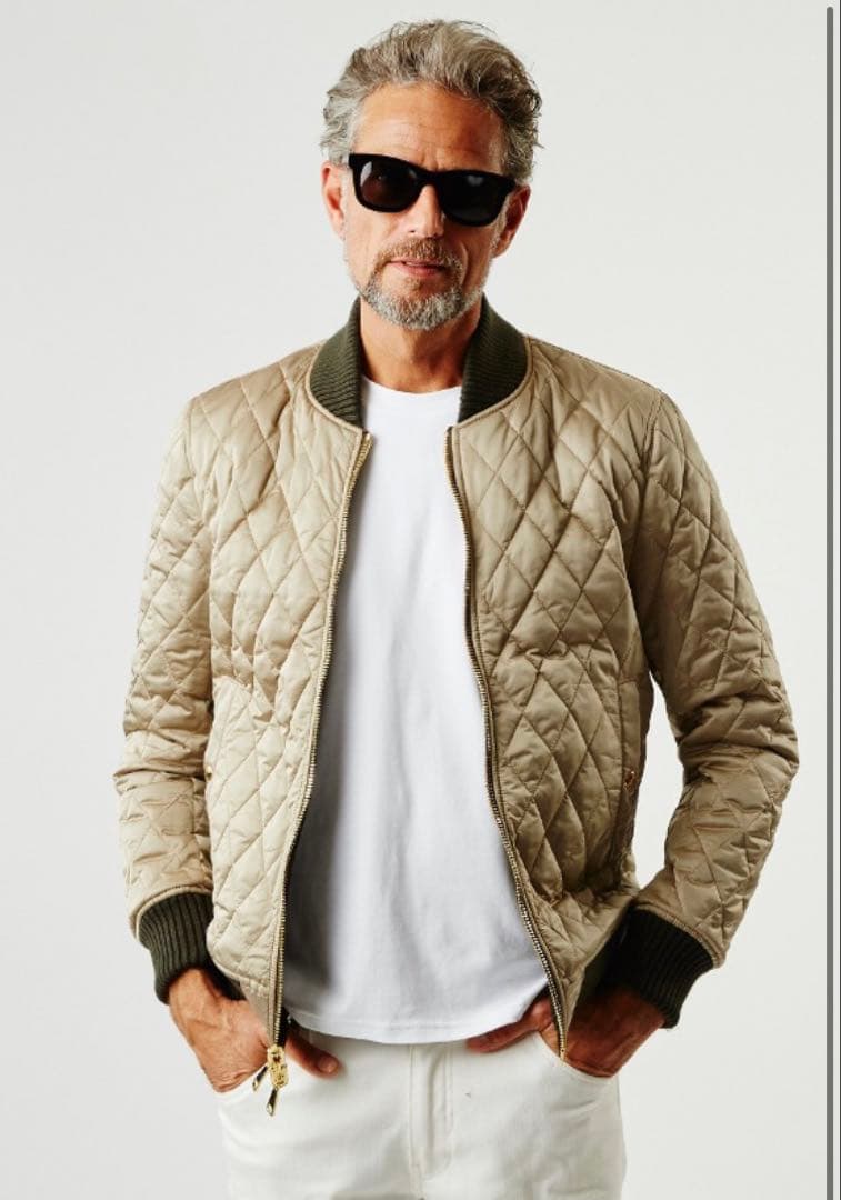 1PIU1UGUALE3 REVERSIBLE MA-1 sizeⅥ