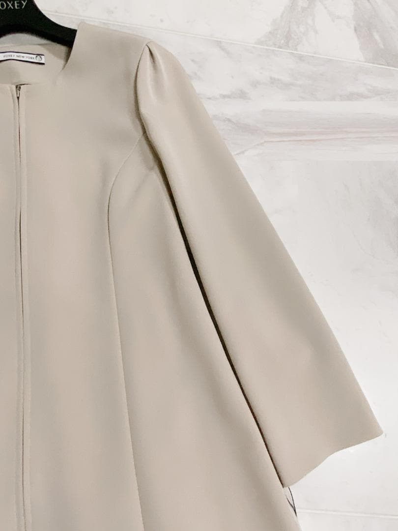 新品同様★FOXEY/フォクシーコート カフェクレーム ’23掲載商品40