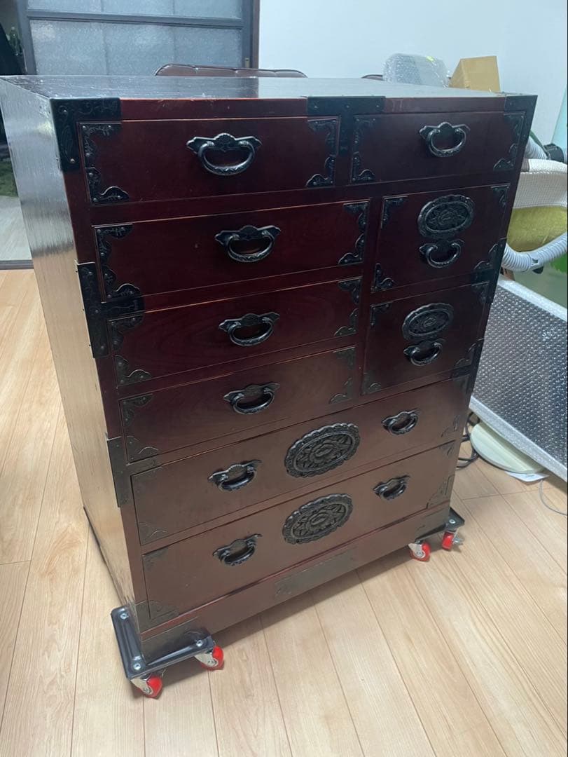 仙台箪笥 小箪笥 階段箪笥風 飾り棚 打ち出し金具 漆塗り風 民芸家具