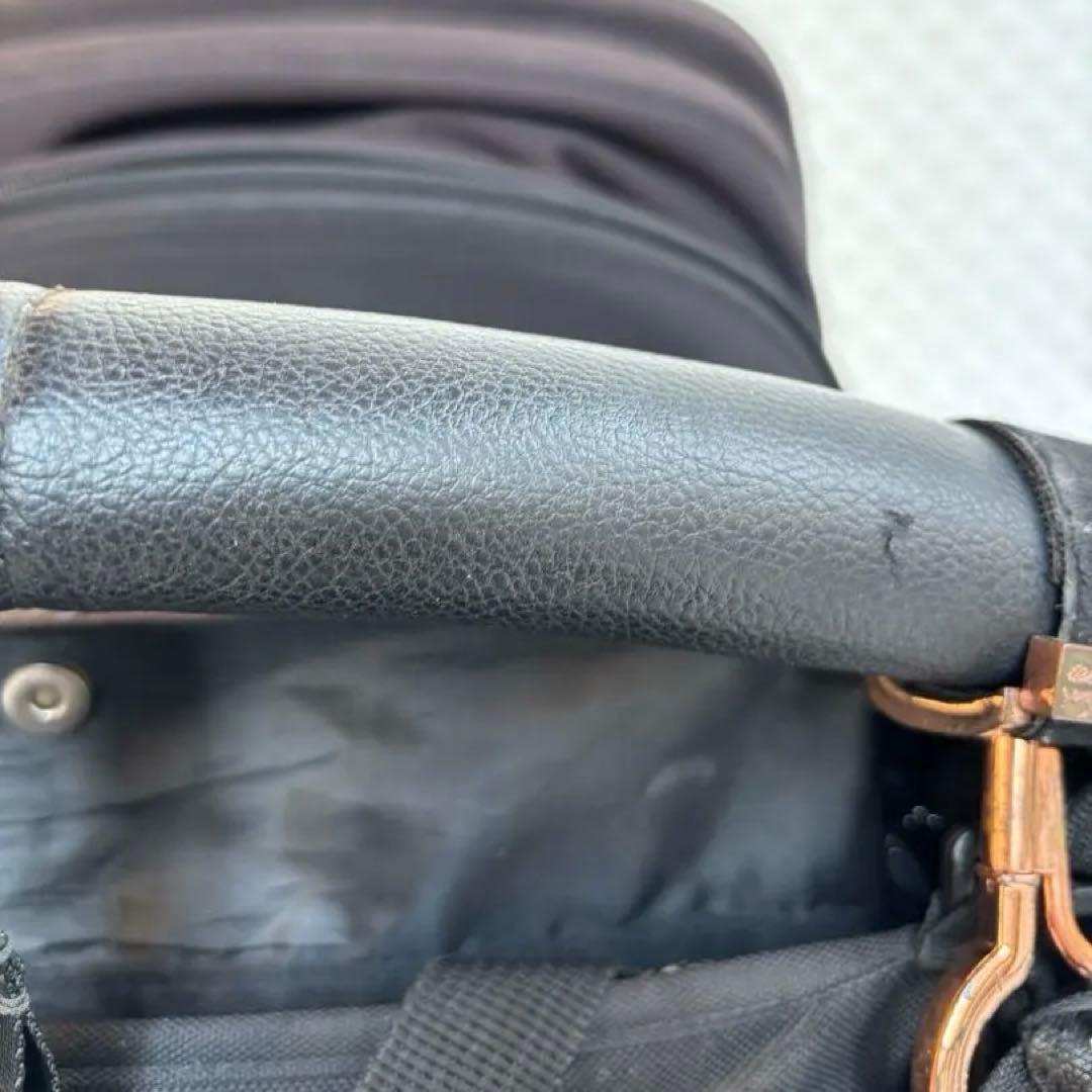 ナイキの靴付き　黒 ベビーカー バガブー ビー5 雨具　カップ　ポーチ