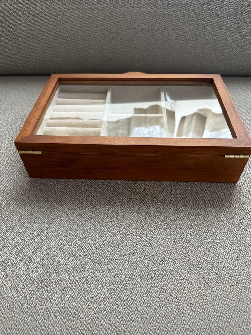ZARA  ウッド製アクセサリーケース ブラウン