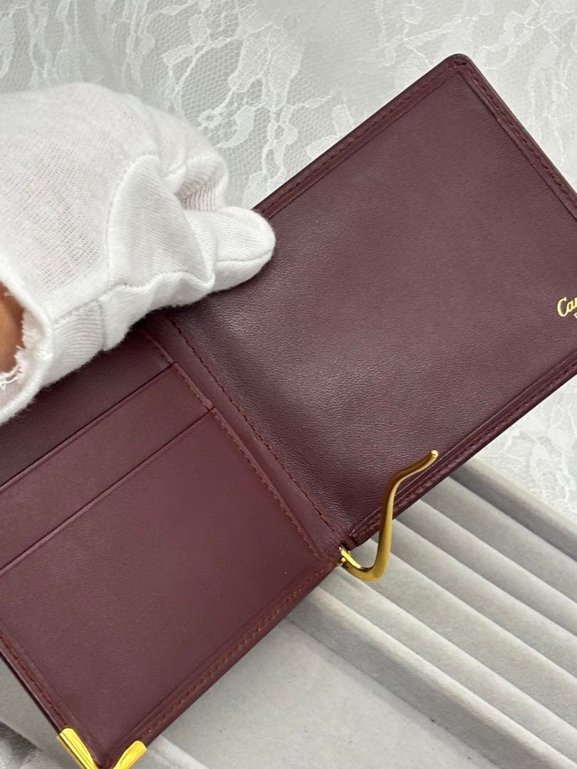 カルティエ マストライン レザー マネークリップ　札入れ カード入れ　上品