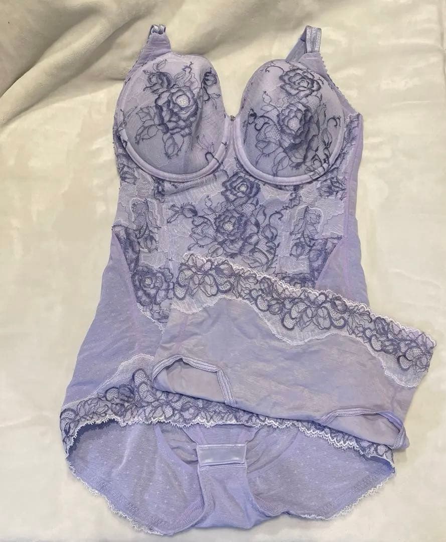 アリエルリュミエス イデラ ボディスーツ ショーツ セット新品未使用