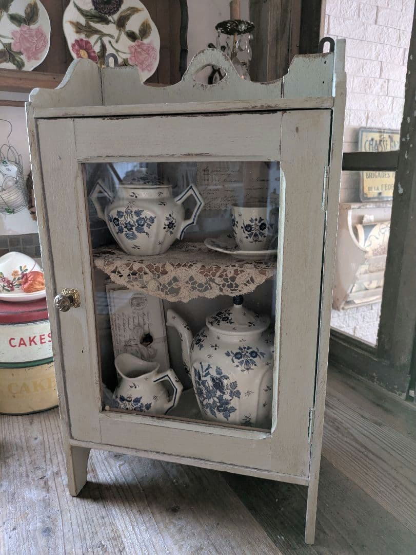 値下げ中　アンティーク　ウォールキャビネット