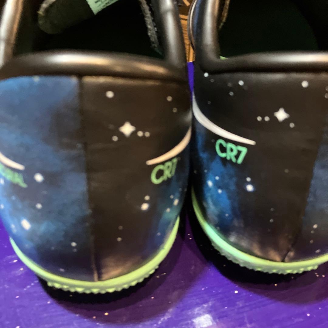 サッカートレーニングシューズ