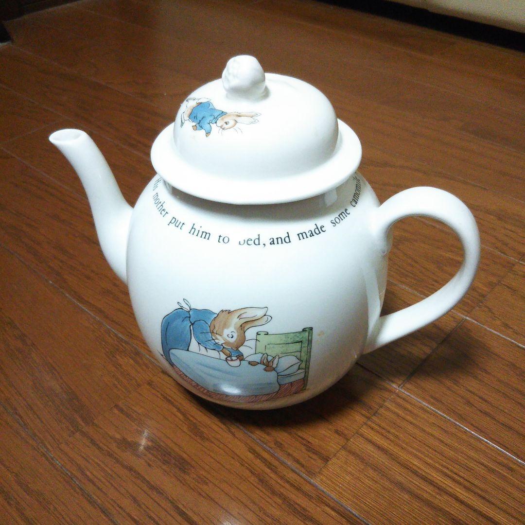 ウエッジウッドピーターラビットのティーポットです。未使用で綺麗です。