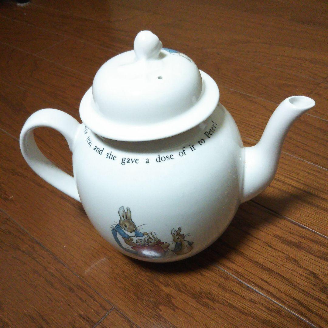 ウエッジウッドピーターラビットのティーポットです。未使用で綺麗です。