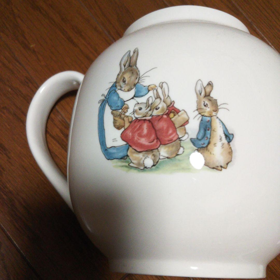 ウエッジウッドピーターラビットのティーポットです。未使用で綺麗です。