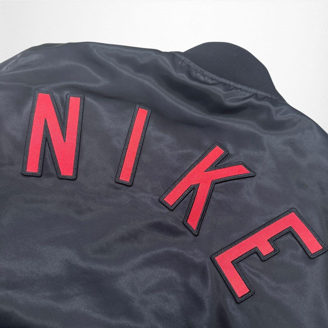 ナイキ バックロゴサテンスタジャン ボンバージャケット ナイロンブルゾン L