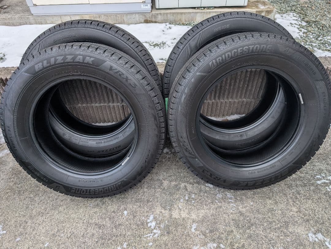 たきちゃん195/65r16 VRX3 スタッドレス4本