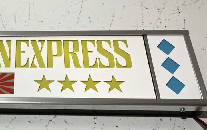 ワンマンアンドン794カーテンレール挟み込み取り付け仕様