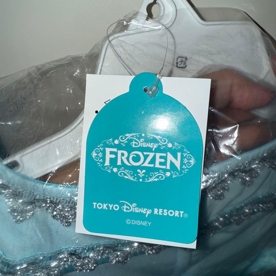 エルサドレス130サイズ　新品　ディズニー　ビビディバビディブティック