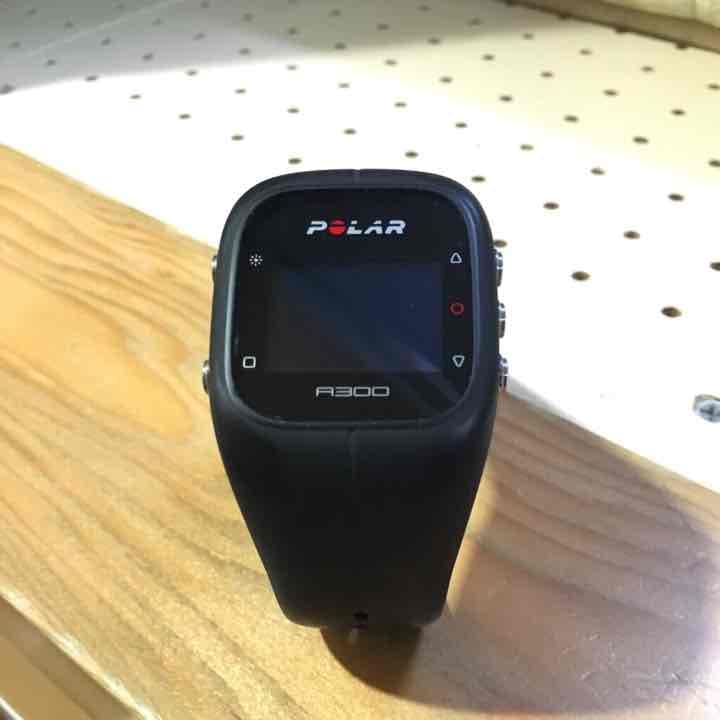 POLAR A300 ★送料込み★ブラック★充電器付き【日本語対応】