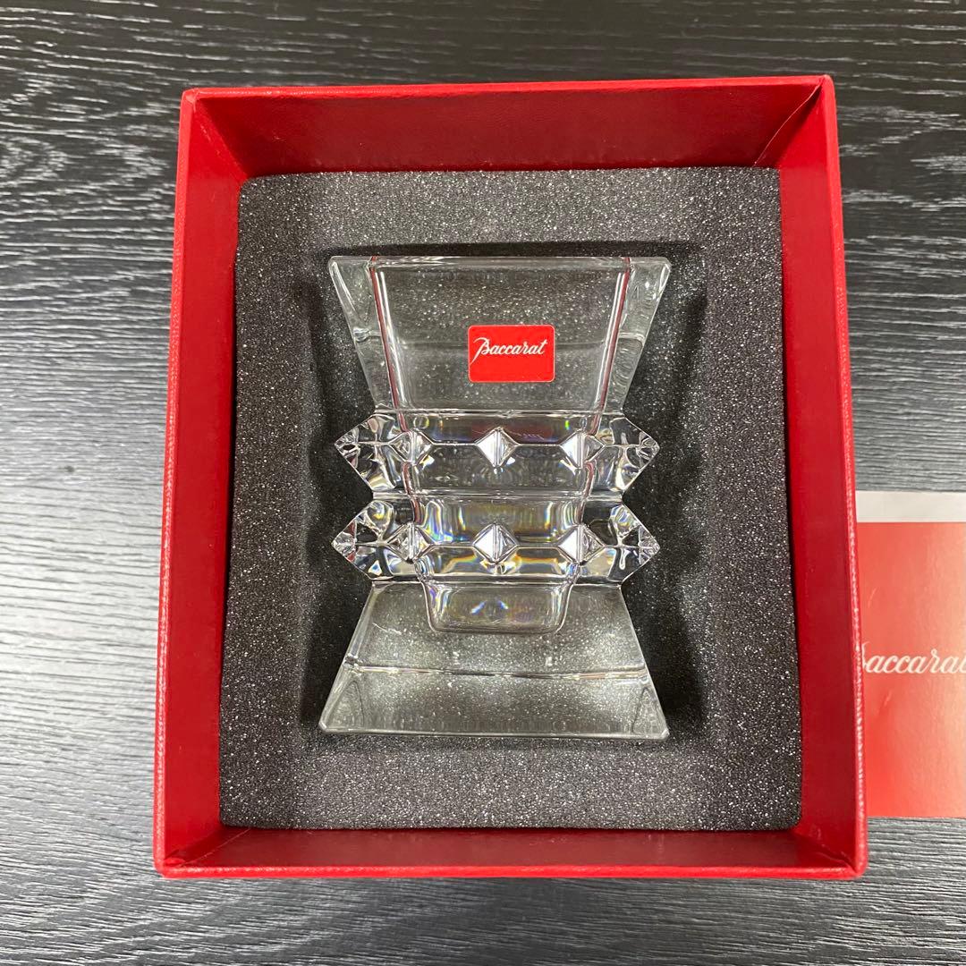 Baccaratコロンビーヌ　フラワーベース　花瓶　未使用　箱付き