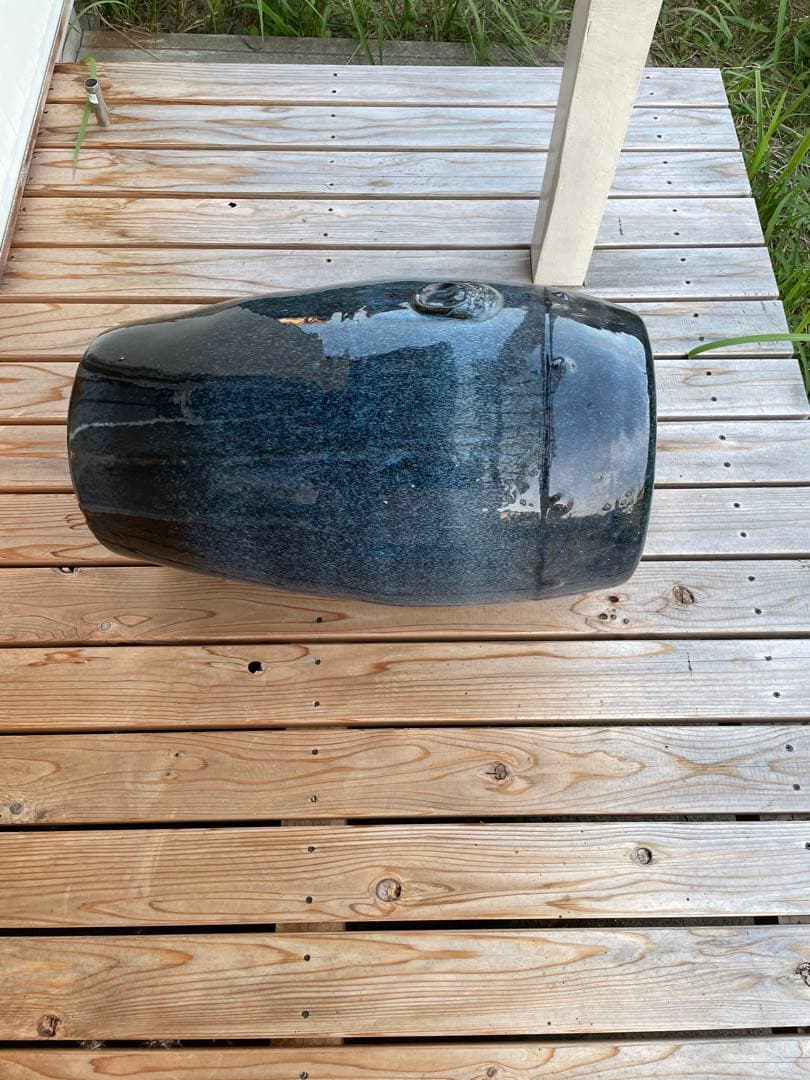 青色と黒のグラデーション陶器鉢　インテリアオブジェ　庭の置物　ライオン　大型