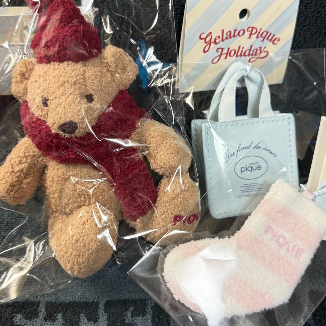 ジェラートピケ クリスマスマーケット　ベア　チャーム 赤色　完売品　3点セット