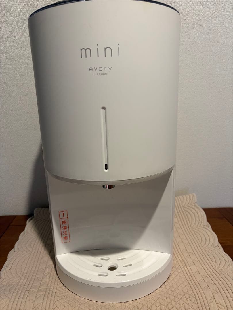 mini every frecious 浄水器 ホワイト　カートリッジ付