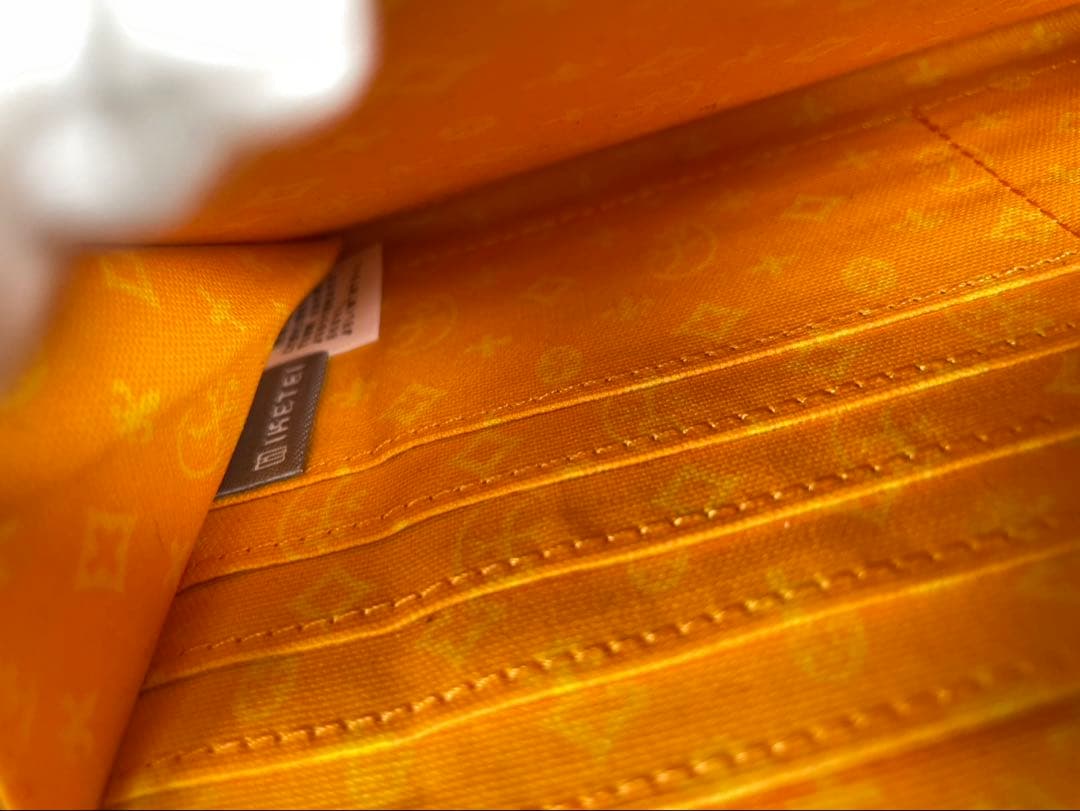 美品 CASTELBAJAC カステルバジャック Wファスナー財布 ネゼル