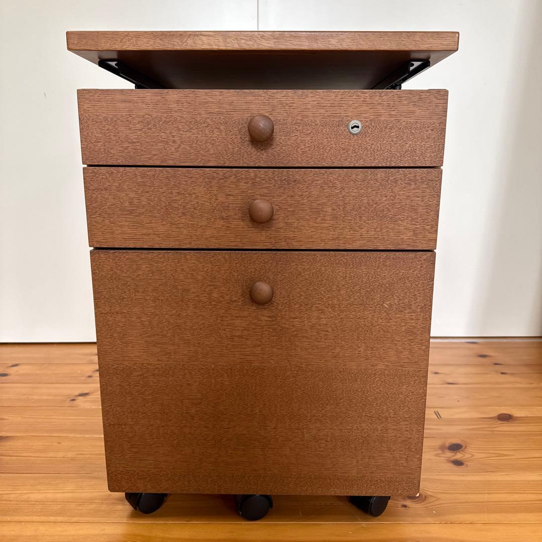 カリモク　高さ調整機能付き袖机